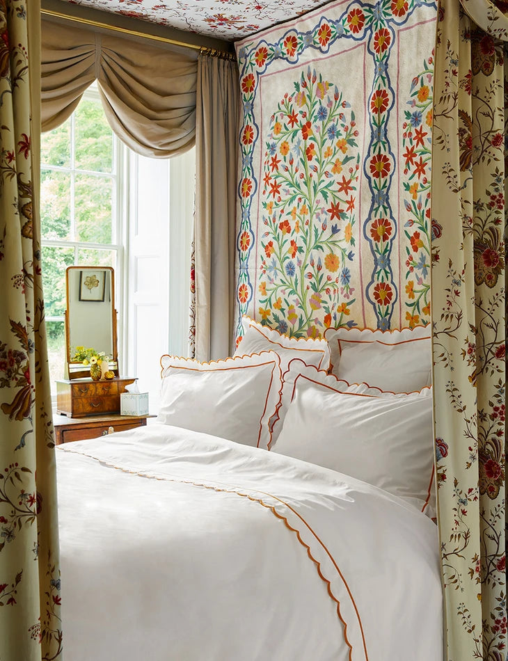 Scalloped bed linen