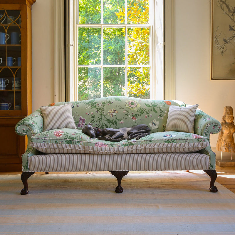 How to choose your  bespoke sofa.