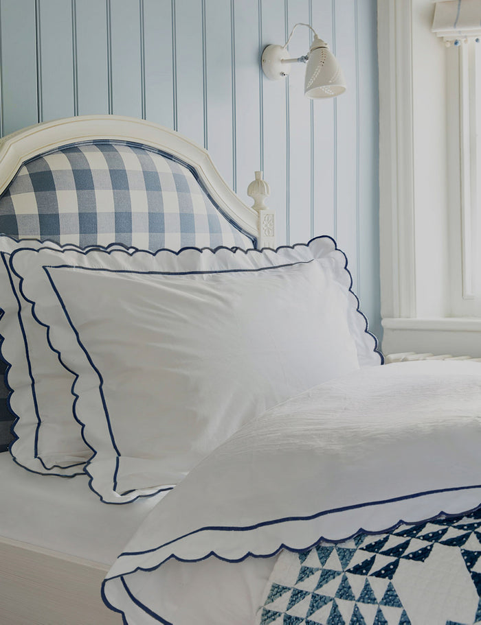 Navy Scalloped Single Duvet Cover & Oxford Pillowcase Set