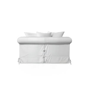 Salthrop Loveseat with Scatter Cushion in Beatrice Camelia