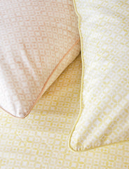 Alyssum Double Duvet Cover and 2 Standard Pillowcases Set - Peach