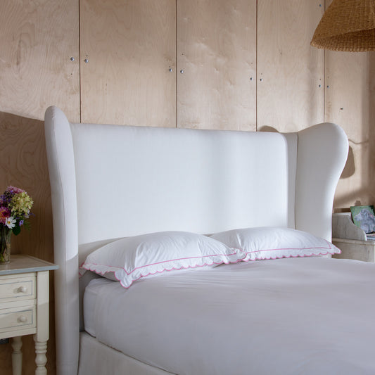 Celeste Bed in Cotton Linen Snow Drop