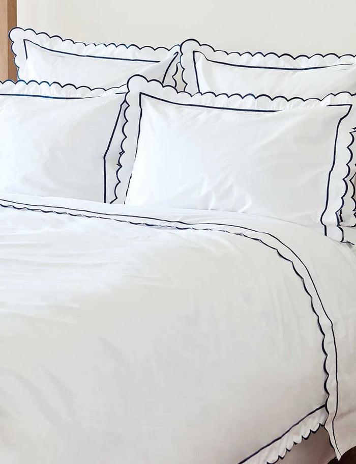 Navy Scalloped Super King Size Duvet Cover & 2 Super King Pillowcases Set