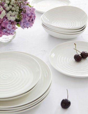 White Porcelain Coupe Twelve Piece Set