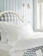 White Scalloped Single Duvet Cover & Oxford Pillowcase Set
